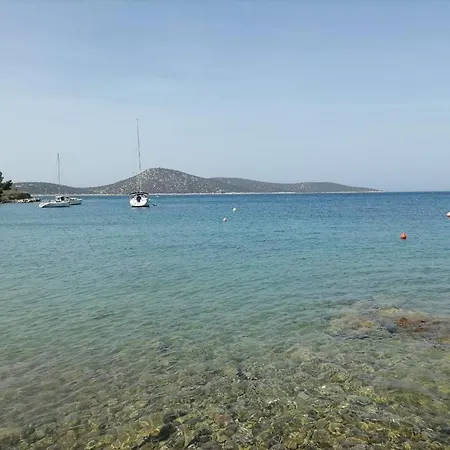 아파트 Mirjana 프르빅루카